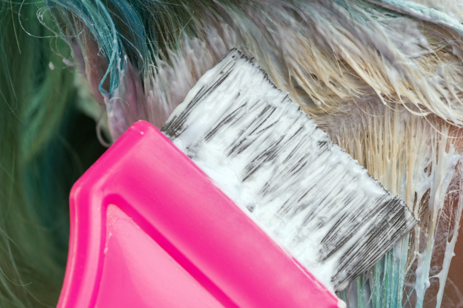 Bleach your online hair at home