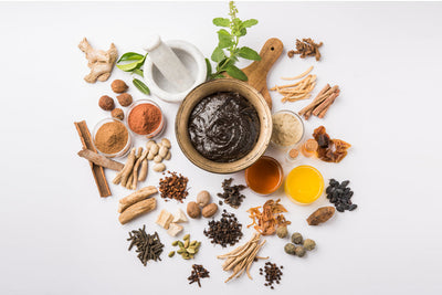 Allopathy vs Ayurveda : What Works Better For Hair Loss?